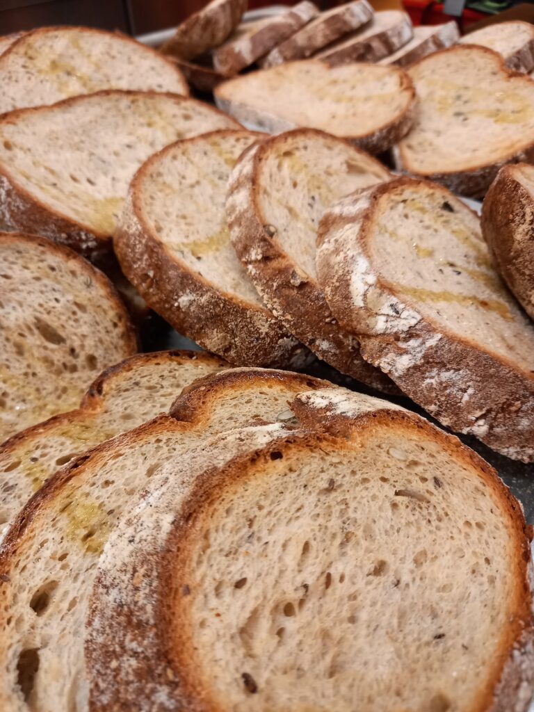 Il nostro pane con farine di qualità e lievitazione naturale 2